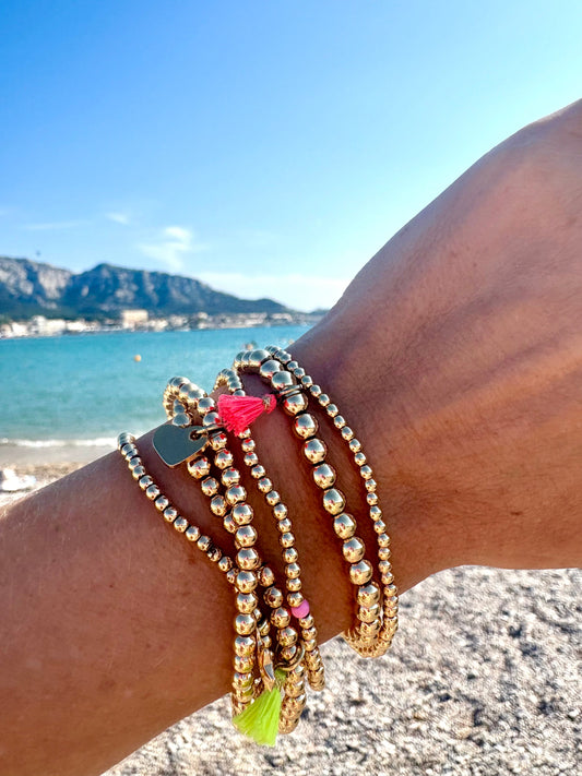 What jewelry should I pack when I go on vacation?